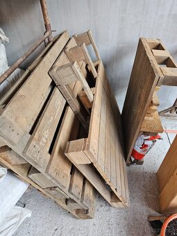 Dřevěné palety 120x100 + 120x80 + 100x70 + 90x65cm - 4