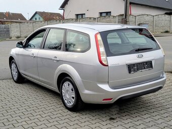 FORD FOCUS COMBI 1.6i 74kW 2010 JEN 125TKM - 4