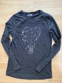 Prodam nove triko,tricko zn.Reserved vel.164 - 4