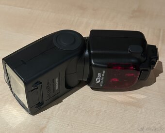 Nikon SB-900 - 4