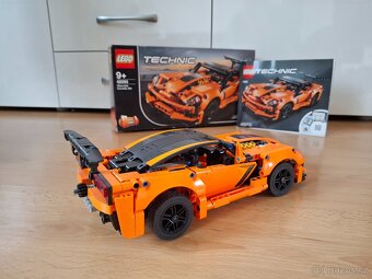 Lego Technic 42093 Chevrolet Corvette ZR1 - 4