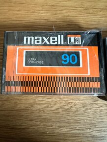 Prodám TDK D90 a Maxell 90 - 4