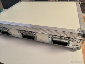 Denon MCX 8000 + case - 4