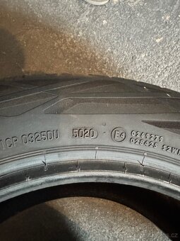 215/55R16 - 4