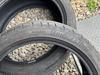 225/40/18 Bridgestone letní pár pneu - 4