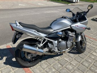Suzuki Bandit GSF600S - 4