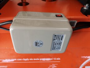 Nový nepoužitý OLEJOVÝ KOMPRESOR 500L / 12,5bar / 7,5kW / 4 - 4