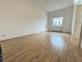 Pronájem bytu 3KK, 87m2, Praha 8 , Palmovka - 4