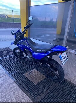Suzuki dr 125 sm - 4