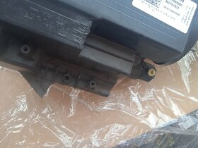 Prodám právě přední světlo Opel crosland - 4