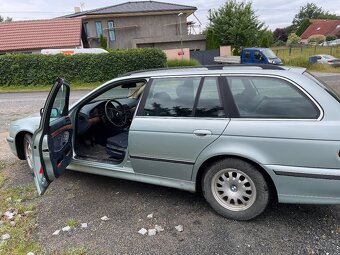 BMW 525 TDS - 4
