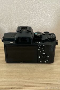 Sony A7 II + příslušenství (závěrka 5 tis.) - 4