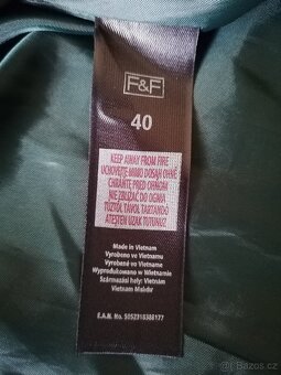 Dámský kostkovaný kabátek zn. F&F vel. 40 - 4