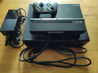 Xbox One, Kinect, bezdrátový ovladač - 4
