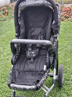 Kočárek. 2v1.Vše funguje. Plné barvy. - 4