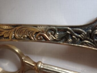 Prodám secesní mosazne drzaky zábradlí nebo garnýže - 4