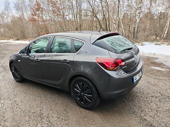 Opel Astra 1.6 85Kw - 4