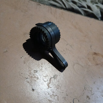 Stadion,Jawetta díly - 4