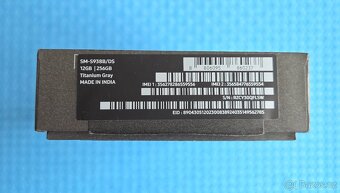 Samsung Galaxy S25 Ultra 256GB šedý POUŽITÝ horší stav - 4