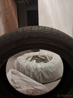 215/46 R 16 - 4