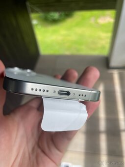 Nový iPhone 16 Pro 128GB - 4