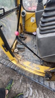Minibagr komatsu pc 20 - 4