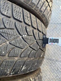 235/40/19 - Dunlop zimní sada pneu - 4