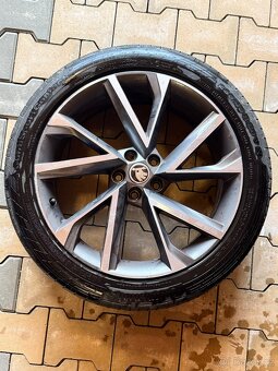 VEGA r20 originál kola Škoda - 4