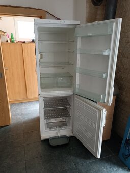 Lednice s mrazákem Miele - 4