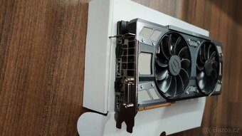 Grafická karta EVGA GTX 1070 Ti - 4