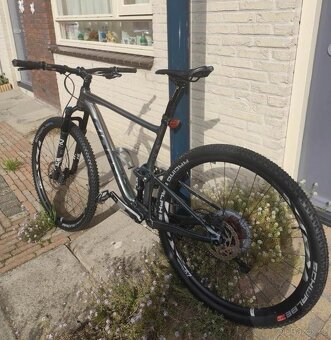 Giant Anthem 29" rám 2023 vel. L - 4