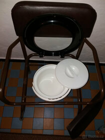 Toaletní židle, sedačka na vanu a francouzské berle - 4