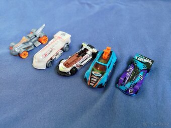Hot Wheels - 4