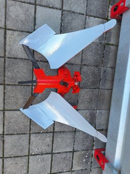 Pluh obracák Vari APH 352 - 4