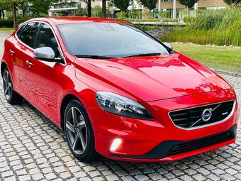 Volvo V40 1.6i T3 110KW R-DESIGN VÝHŘEV KAMERA SERVISKA - 4