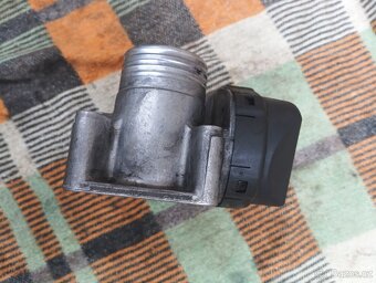 Prodám škrtící klapku Fabia 1 - 4