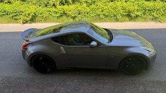 Nissan 370z - 4
