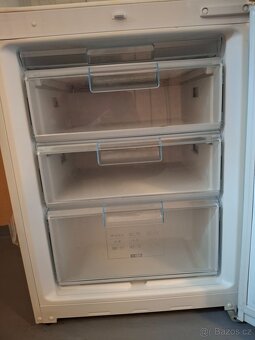 Lednička s mrazákem BOSH - 4