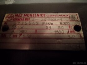 Třífázový asynchronní motor - přírubový - 4