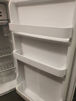 prakticky NOVÁ A++ lednice 85cm dovoz - 4