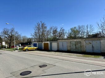 Prodej garáže, 17 m2 - Brno-Bystrc, ev.č. 00938 - 4