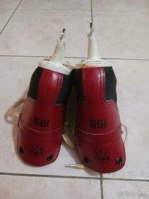Brusle Botas 200 32 - 4
