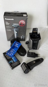 Panasonic ES-LV97 holicí strojek s čisticí a nabíjecí stanic - 4