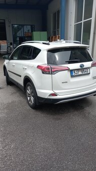 RAV4 Hybrid - 4