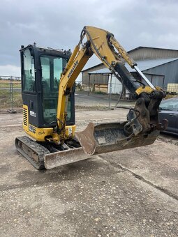 Minibagr Komatsu - 4