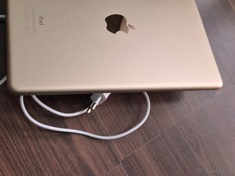 Apple iPad 5. generace 32gb Gold - 4