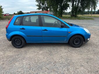 Ford Fiesta 1.4TDCi 50kW, Malý nájezd km - 4