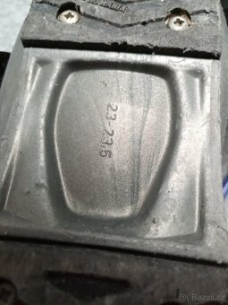 Dětské lyže + přeskáče - 4