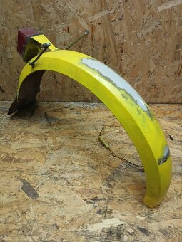 Babetta 207 žlutý zadní blatník + zadní světlo + držáky - 4