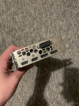 MSI GTX 1060 6GB - 4